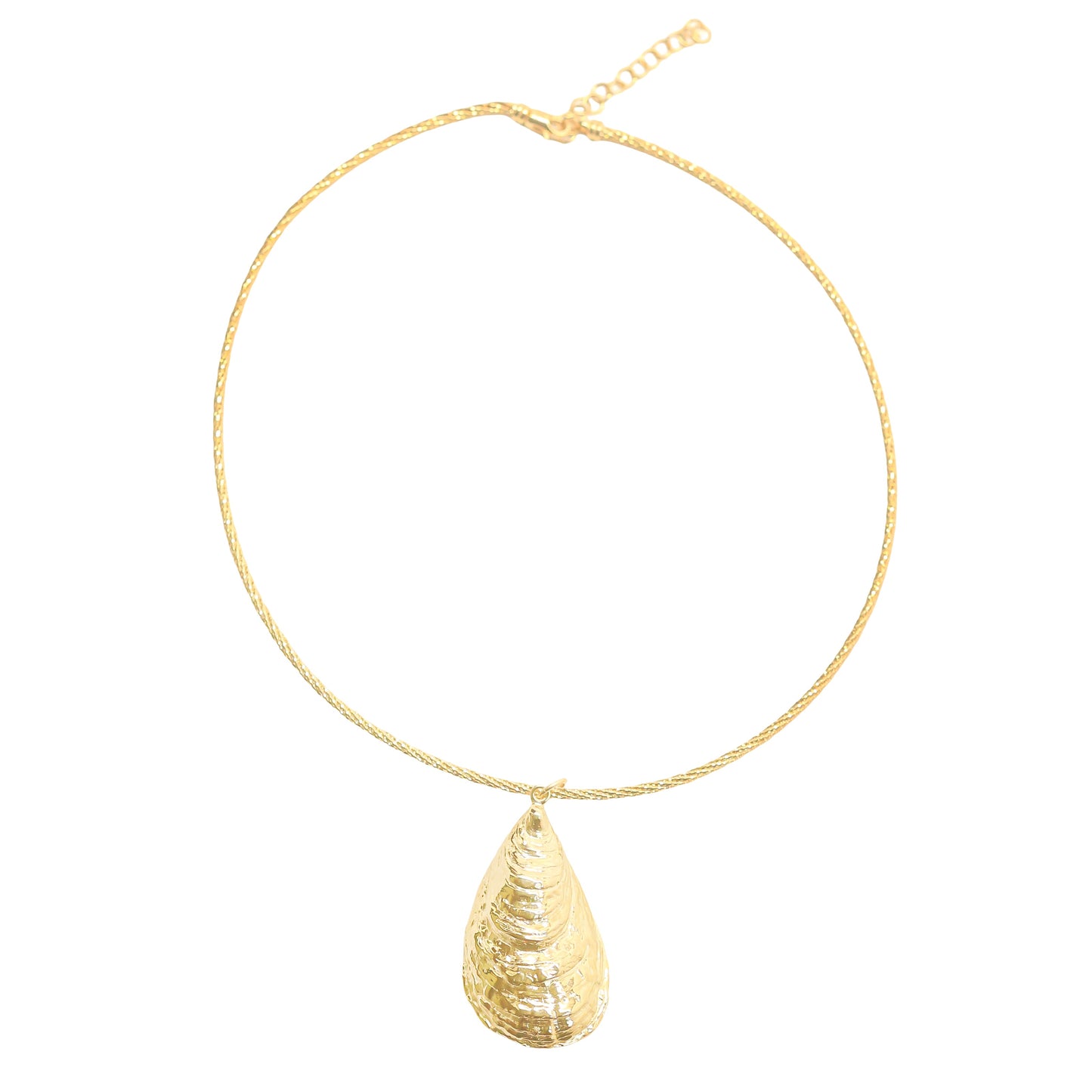 Oyster Shell Charm in Gold