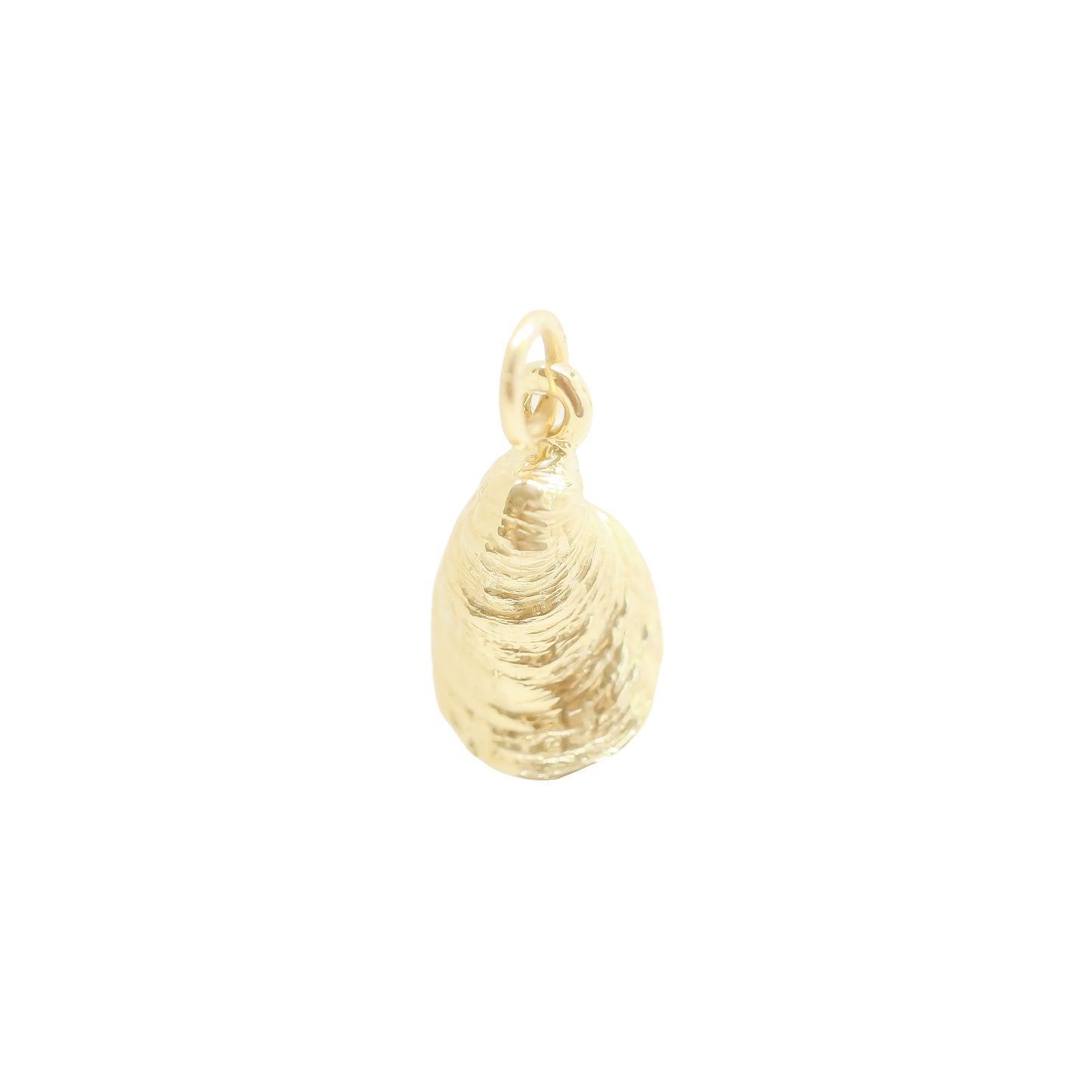 Oyster Shell Charm in Gold