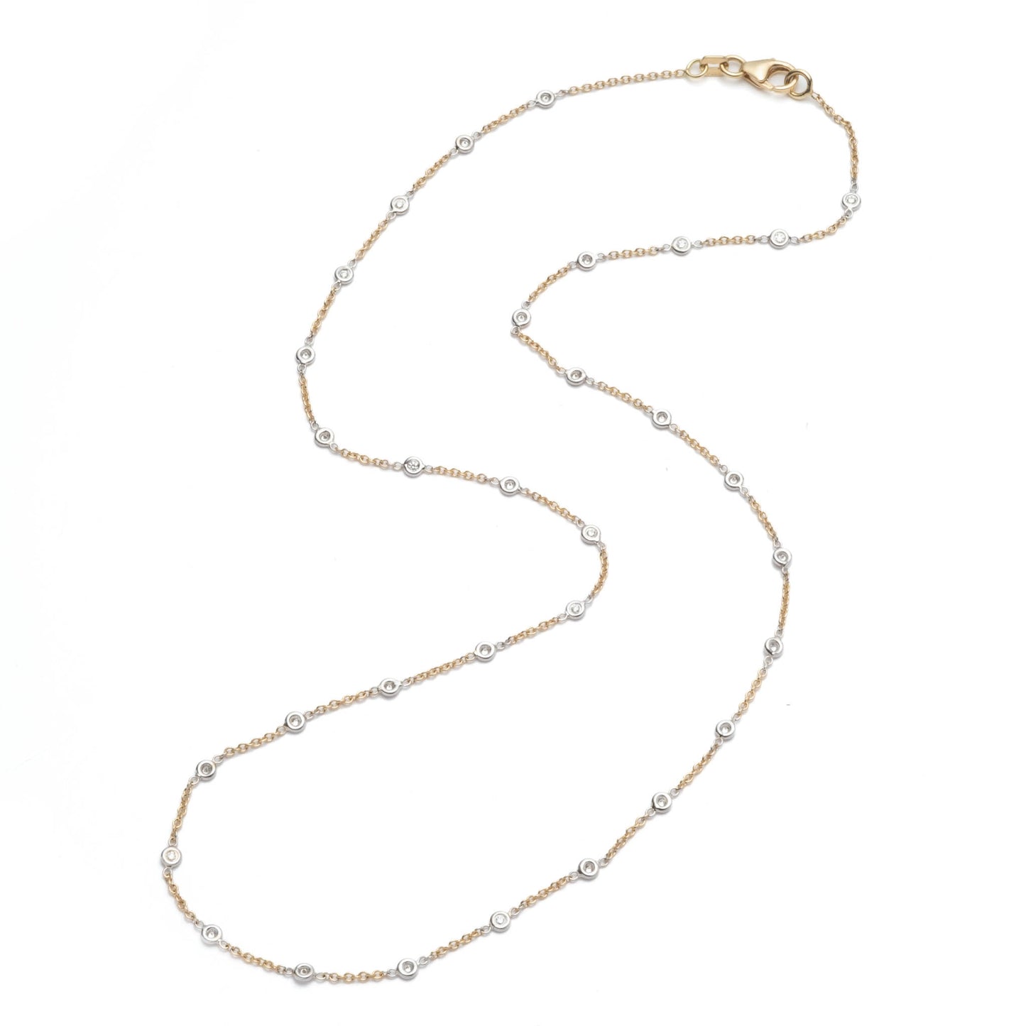 Versatile Diamond Chain in Gold